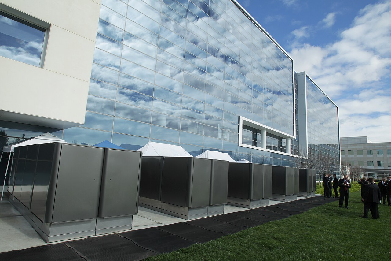 A row of Bloom Energy Server fuel-cell cabinets